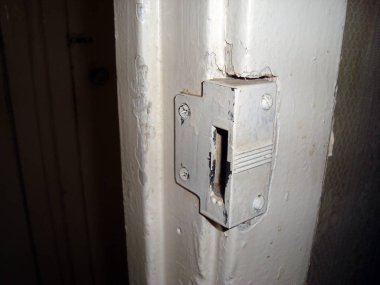 İç mobilya ve kapı aksesuarları