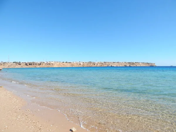 エジプト シャルム シェイクのリゾートの自然のビーチ — ストック写真