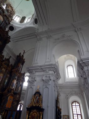 İkonostasisin Ukrayna Kozelets içinde Barok