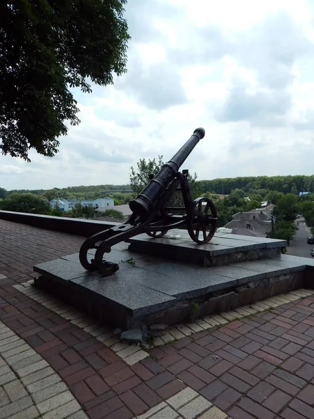 チェルニゴフの大砲の観光スポット — ストック写真
