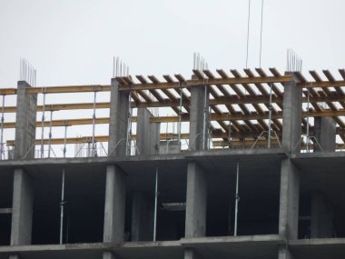 Yeni binalar konutlar inşa ediliyor