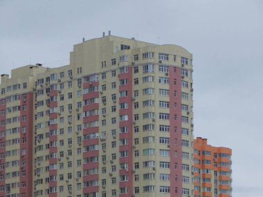 Yeni binalar konutlar inşa ediliyor