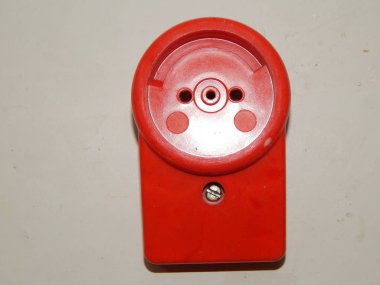 Elektrikli ve elektronik parçalar ve bileşenler