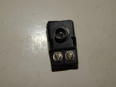 Elektrikli ve elektronik parçalar ve bileşenler