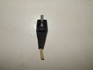 Elektrikli ve elektronik parçalar ve bileşenler