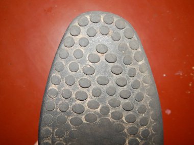 Eski ve yeni kadın ve erkek ayakkabı