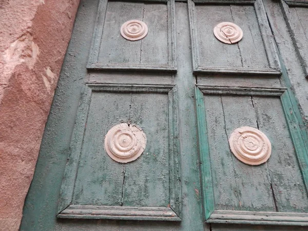 Detalles Arquitectura Clásica Ventanas Puertas —  Fotos de Stock