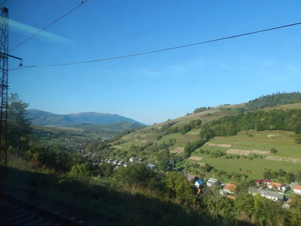 Dağ Panorama Manzara Binalar — Stok fotoğraf