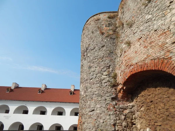 Castelo Século Montanha Vulcânica Arquitetura Elementos — Fotografia de Stock