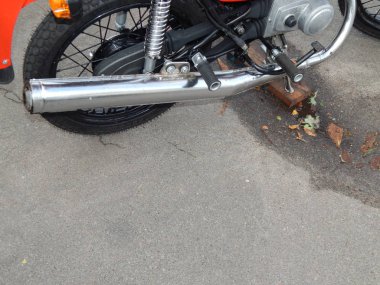 Retro motosiklet ve Bisiklet antika parçalar ve öğeleri