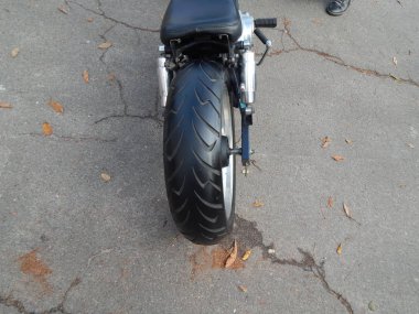 Retro motosiklet ve Bisiklet antika parçalar ve öğeleri