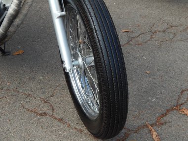 Retro motosiklet ve Bisiklet antika parçalar ve öğeleri