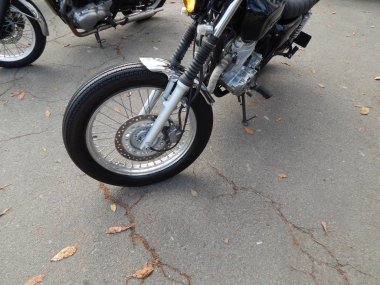 Retro motosiklet ve Bisiklet antika parçalar ve öğeleri