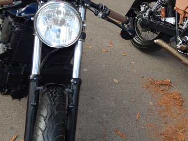 Retro motosiklet ve Bisiklet antika parçalar ve öğeleri