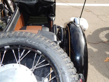 Retro motosiklet ve Bisiklet antika parçalar ve öğeleri