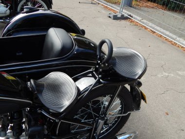 Retro motosiklet ve Bisiklet antika parçalar ve öğeleri