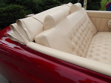 Retro araba iç antik detayları ve öğeleri