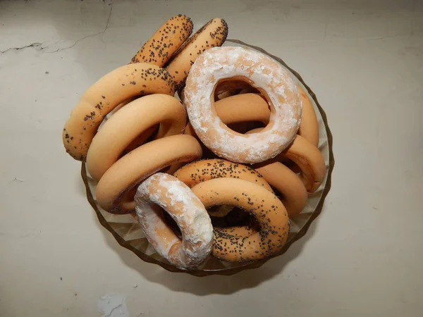 Různé potraviny z těsta a pšenice, bagely pelmeni — Stock fotografie