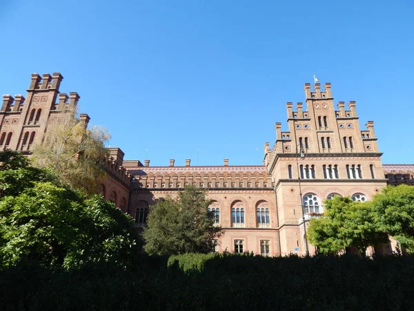 Şehir, taş ayrıntıları ve dekorasyon klasik mimari