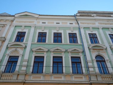 Şehir, taş ayrıntıları ve dekorasyon klasik mimari