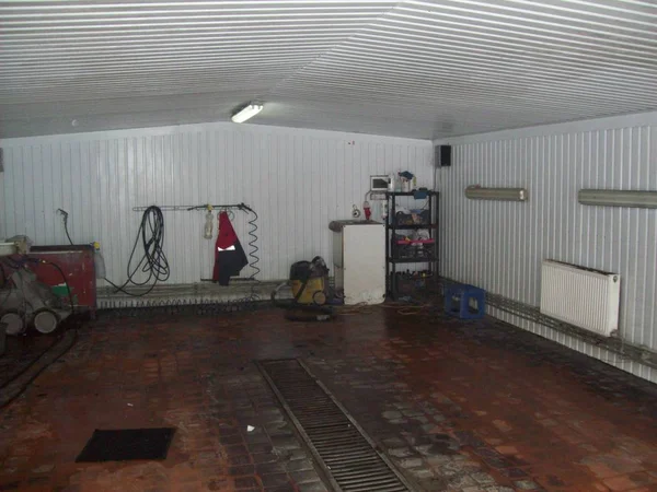 İç ve dış araba servis istasyonu