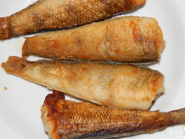 Elle yapılan çeşitli yemekler.