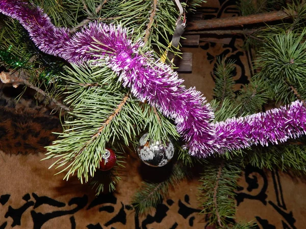 Christbaumschmuck, Spielzeug und Dekorationen — Stockfoto