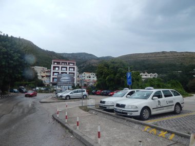 Petrovac, Karadağ - 7 Eylül 2014. Sokaktaki insanlara.