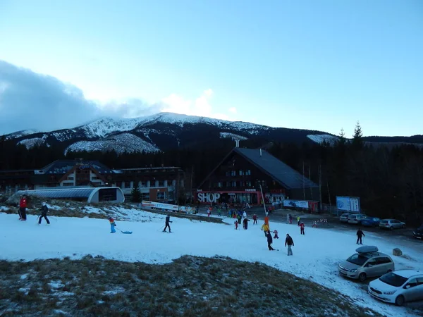 Jasna Eslovaquia Enero 2014 Estación Esquí Personas —  Fotos de Stock