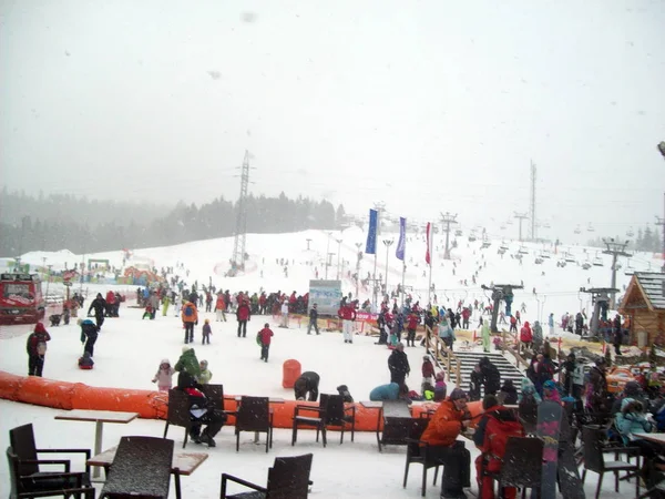 Bialka Tatranska Polen Januari 2012 Ski Resort Och Personer — Stockfoto