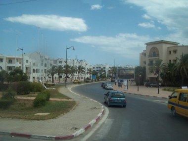 Nabil, Tunus - 7 Ağustos 2013: Sokaktaki insanlara.