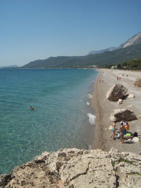 Antalya, Türkiye - 15 Temmuz 2011: İnsanlar sokaklarda.