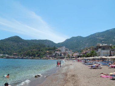 Marmaris, Türkiye - 10 Haziran 2016: İnsanlar sokaklarda.