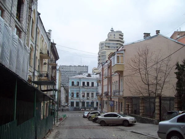 키예프 우크라이나 2007 사람과 자동차 거리에 — 스톡 사진