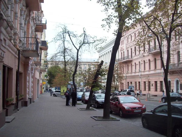 Kiev Ucrânia Julho 2012 Pessoas Carro Nas Ruas — Fotografia de Stock