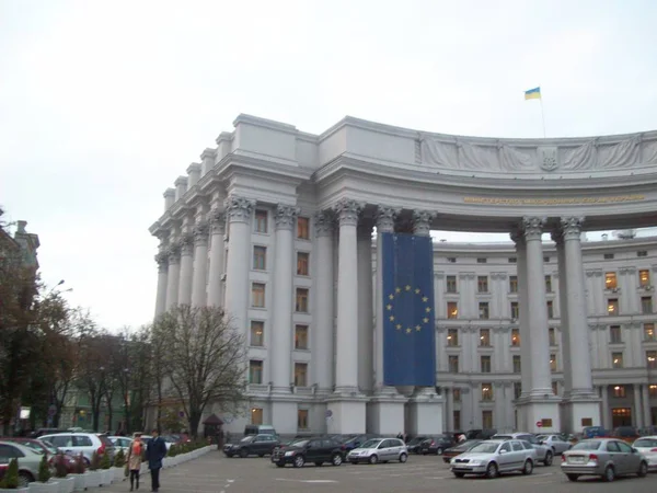 Kiev Ucrânia Setembro 2012 Pessoas Carros Nas Ruas — Fotografia de Stock