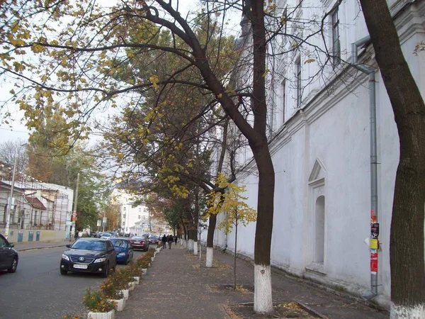 Kiev Ucrânia Setembro 2012 Pessoas Carros Nas Ruas — Fotografia de Stock