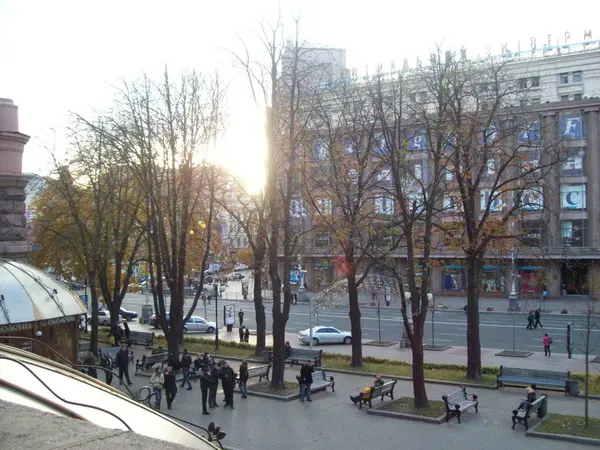 Kiev Ukrayna Eylül 2012 Nsanlar Araba Sokaklarda — Stok fotoğraf