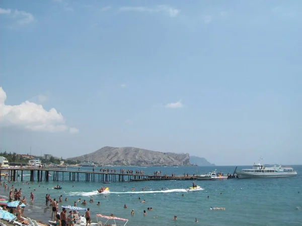 Sudak Crimea Июля 2010 Года Люди Улицах — стоковое фото