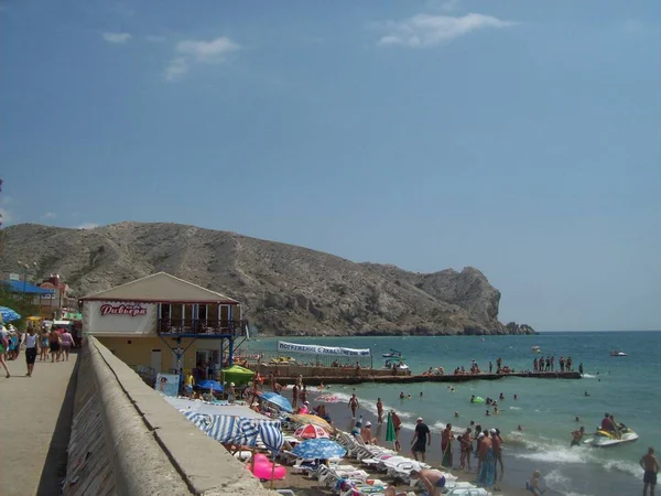 Sudak Crimea Июля 2010 Года Люди Улицах — стоковое фото