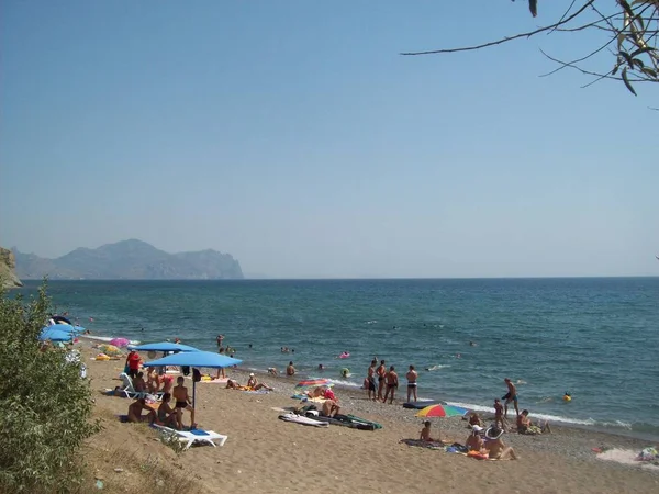 Sudak Crimea Июля 2010 Года Люди Улицах — стоковое фото