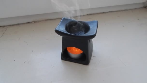 芳香疗法闻起来像加热形状的蜡烛 — 图库视频影像