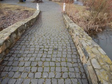 Ortaçağ şatosunun detayları ve unsurlarının mimarisi