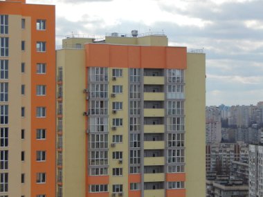 Yeni yüksek katlı ve çoklu daire konut