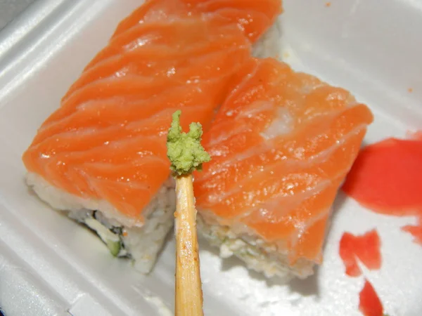 Sushi restauracja spróbować kuchni azjatyckiej — Zdjęcie stockowe