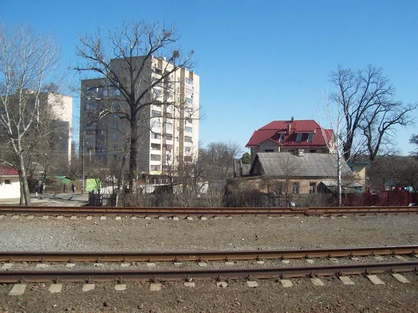 Ірпінь, Україна-27 березня, 2011. Люди на вулицях міста — стокове фото