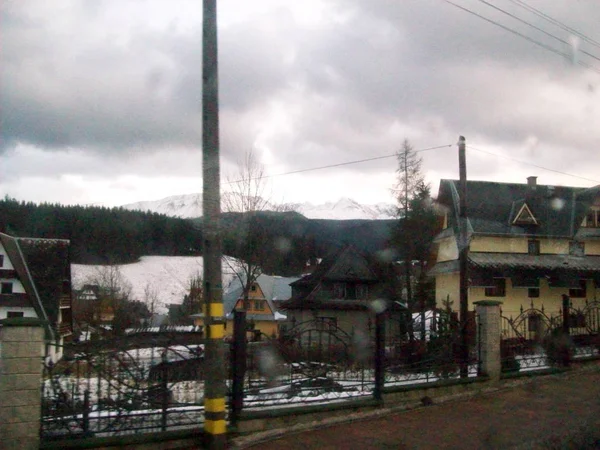 Straße, Polen - 5. Januar 2012: Architektur, Sehenswürdigkeiten und Land — Stockfoto