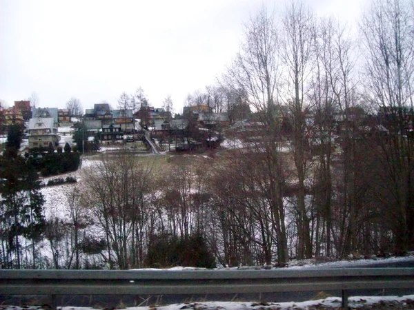도로, 폴란드 - 2012년 1월 5일: 건축, 랜드마크 및 토지 — 스톡 사진