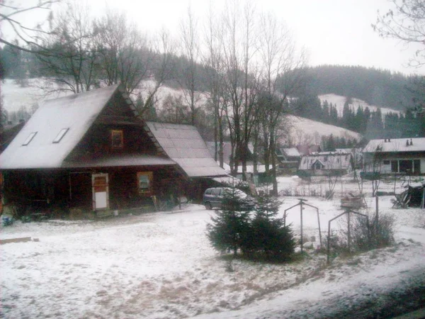 Straße, Polen - 5. Januar 2012: Architektur, Sehenswürdigkeiten und Land — Stockfoto