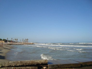 Durres, Arnavutluk - 25 Mayıs 2017: Mimarlık, peyzaj ve natu